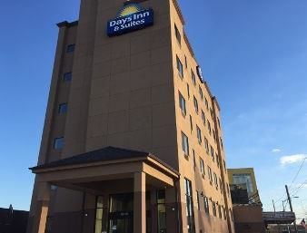 Days Inn & Suites By Wyndham Jamaica Jfk Airport New York Exterior foto