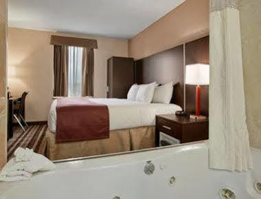 Days Inn & Suites By Wyndham Jamaica Jfk Airport New York Exterior foto